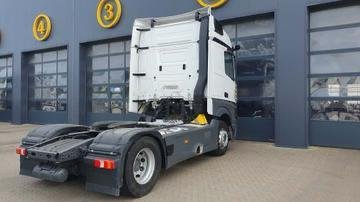 Mercedes-Benz Actros 1845
