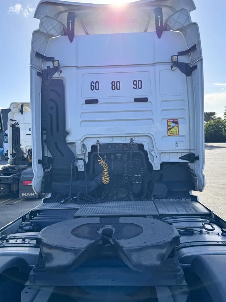 شاحنة MAN 480 موديل 2023
